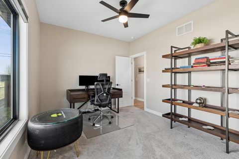 Tiny photo for 1207 Colonial Court, Eldridge, IA 52748 (MLS # 12598329)