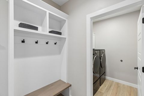 Tiny photo for 1207 Colonial Court, Eldridge, IA 52748 (MLS # 12598329)