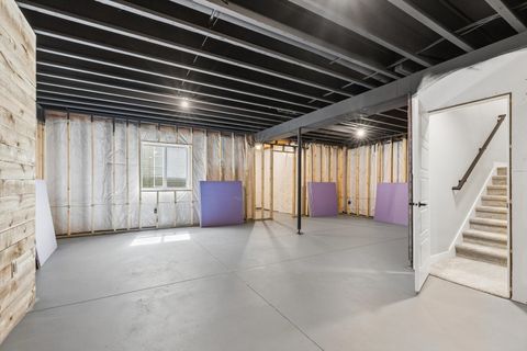 Tiny photo for 1207 Colonial Court, Eldridge, IA 52748 (MLS # 12598329)