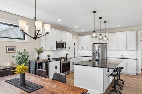 Tiny photo for 1207 Colonial Court, Eldridge, IA 52748 (MLS # 12598329)