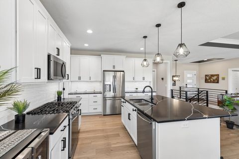 Tiny photo for 1207 Colonial Court, Eldridge, IA 52748 (MLS # 12598329)