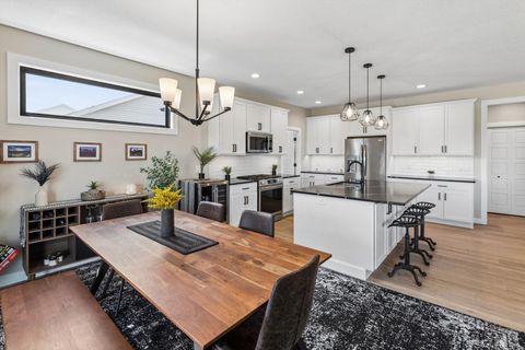 Tiny photo for 1207 Colonial Court, Eldridge, IA 52748 (MLS # 12598329)