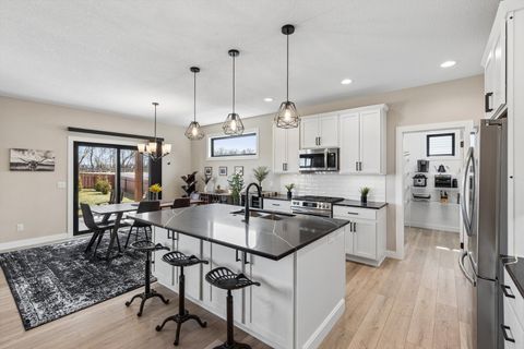 Tiny photo for 1207 Colonial Court, Eldridge, IA 52748 (MLS # 12598329)