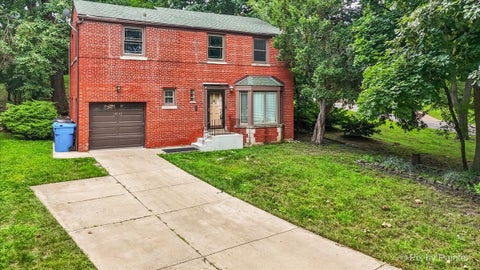 Tiny photo for 10742 S Longwood Drive, Chicago, IL 60643 (MLS # 12739777)