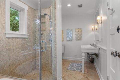 Tiny photo for 1347 Sunview Lane, Winnetka, IL 60093 (MLS # 12688534)
