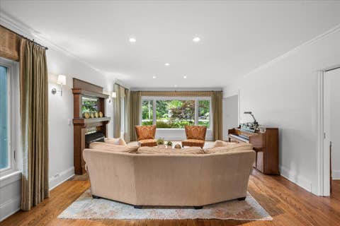 Tiny photo for 1347 Sunview Lane, Winnetka, IL 60093 (MLS # 12688534)