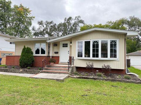 Photo of 214 N Gay Court, Glenwood, IL 60425 (MLS # 12495613)