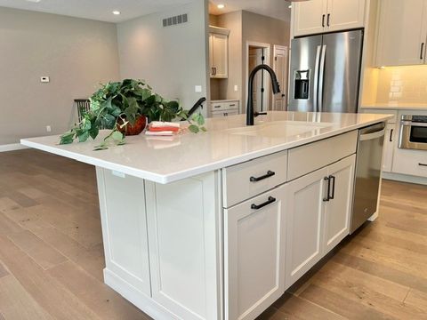 Tiny photo for 4465 Muirfield Drive, Bettendorf, IA 52722 (MLS # 12708180)
