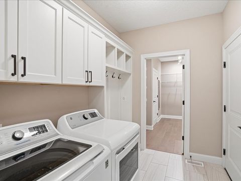 Tiny photo for 4465 Muirfield Drive, Bettendorf, IA 52722 (MLS # 12708180)