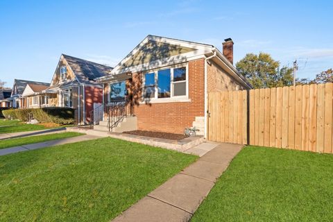 Tiny photo for 1619 N 20th Avenue, Melrose Park, IL 60160 (MLS # 12550816)