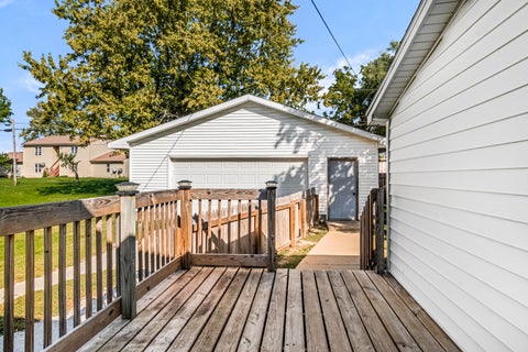 Tiny photo for 412 E Elm Street, Chatsworth, IL 60921 (MLS # 12779993)