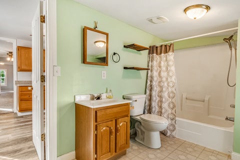 Tiny photo for 412 E Elm Street, Chatsworth, IL 60921 (MLS # 12779993)