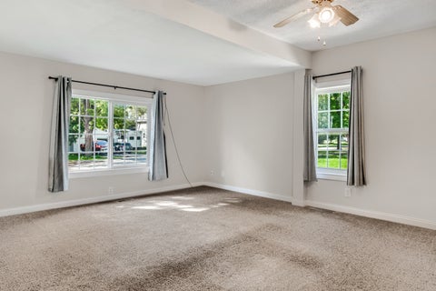 Tiny photo for 412 E Elm Street, Chatsworth, IL 60921 (MLS # 12779993)