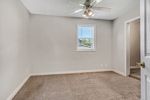 Tiny photo for 412 E Elm Street, Chatsworth, IL 60921 (MLS # 12779993)