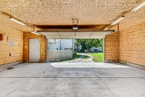 Tiny photo for 412 E Elm Street, Chatsworth, IL 60921 (MLS # 12779993)