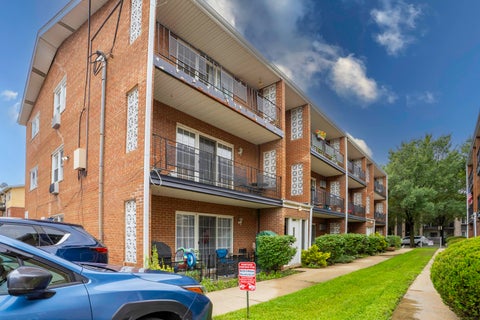 Tiny photo for 6255 S Mason Street #1C, Chicago, IL 60638 (MLS # 12750252)