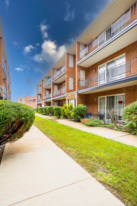 Tiny photo for 6255 S Mason Street #1C, Chicago, IL 60638 (MLS # 12750252)
