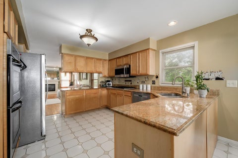 Tiny photo for 5282 Galloway Drive, Hoffman Estates, IL 60192 (MLS # 12754166)