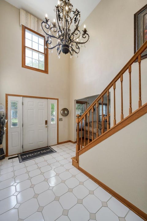 Tiny photo for 5282 Galloway Drive, Hoffman Estates, IL 60192 (MLS # 12754166)
