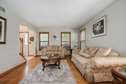 Tiny photo for 5282 Galloway Drive, Hoffman Estates, IL 60192 (MLS # 12754166)