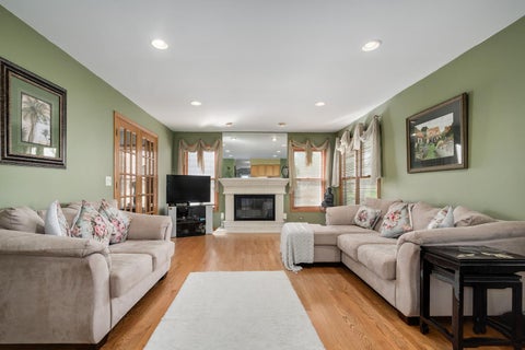 Tiny photo for 5282 Galloway Drive, Hoffman Estates, IL 60192 (MLS # 12754166)