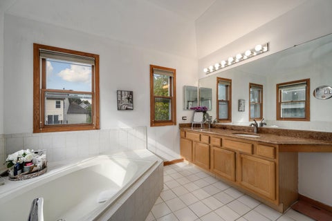 Tiny photo for 5282 Galloway Drive, Hoffman Estates, IL 60192 (MLS # 12754166)