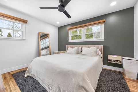 Tiny photo for 904 W Lynnwood Avenue, Arlington Heights, IL 60004 (MLS # 12601038)