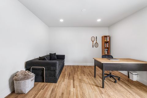 Tiny photo for 904 W Lynnwood Avenue, Arlington Heights, IL 60004 (MLS # 12601038)