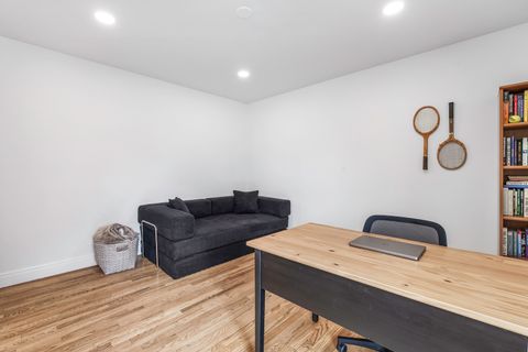 Tiny photo for 904 W Lynnwood Avenue, Arlington Heights, IL 60004 (MLS # 12601038)