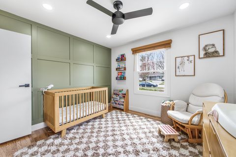 Tiny photo for 904 W Lynnwood Avenue, Arlington Heights, IL 60004 (MLS # 12601038)