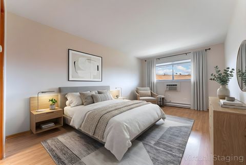 Tiny photo for 810 E Old Willow Road #209, Prospect Heights, IL 60070 (MLS # 12535839)