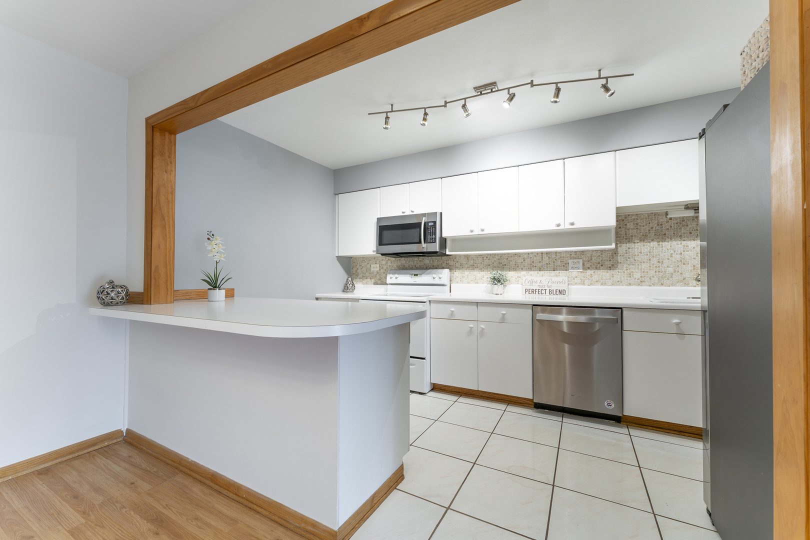 810 E Old Willow Road 209