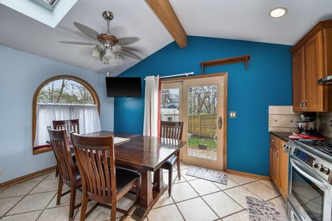 Tiny photo for 879 Lakeside Drive, Bartlett, IL 60103 (MLS # 12621461)