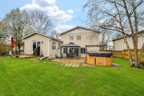 Tiny photo for 879 Lakeside Drive, Bartlett, IL 60103 (MLS # 12621461)