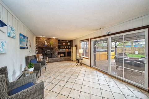 Tiny photo for 879 Lakeside Drive, Bartlett, IL 60103 (MLS # 12621461)