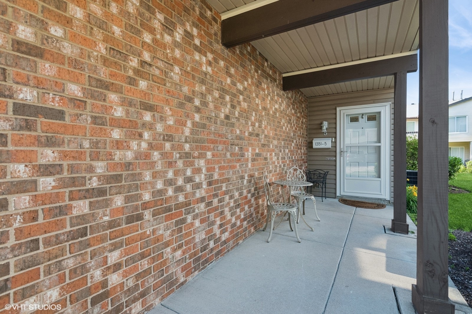 1351 Kingsbury Drive 5