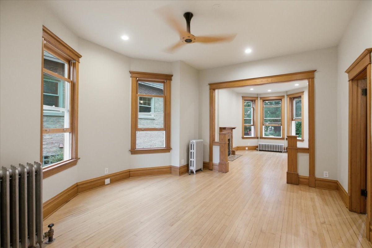 2111 N Kedzie Boulevard 1F