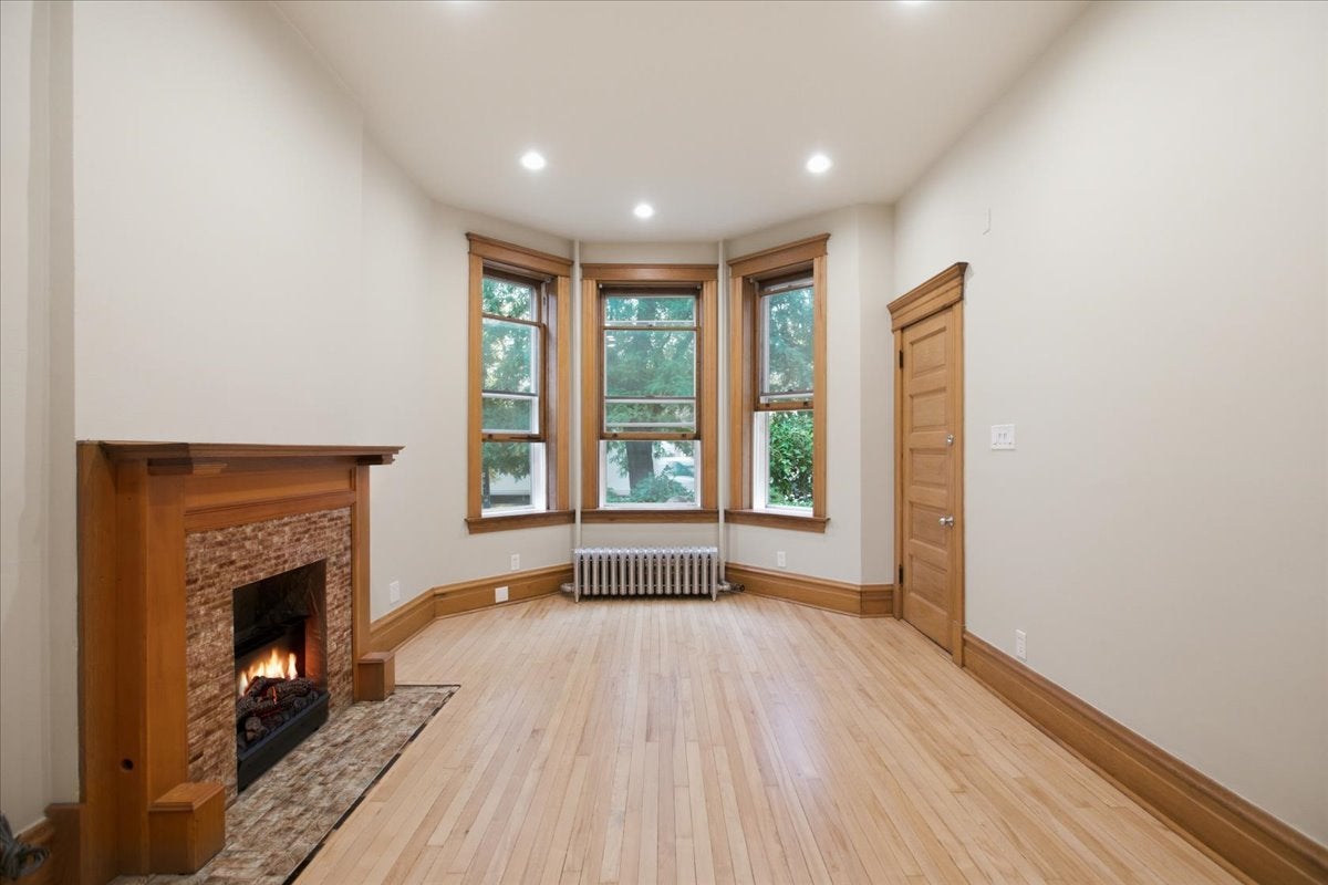 2111 N Kedzie Boulevard 1F