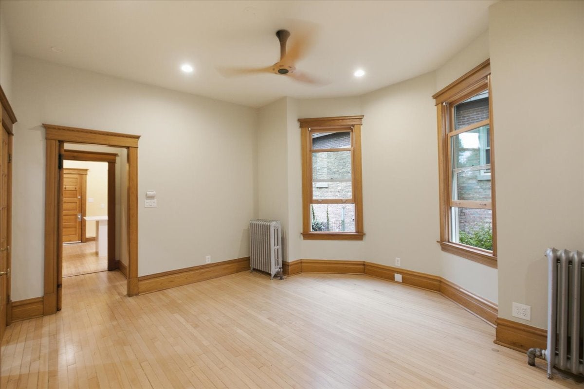 2111 N Kedzie Boulevard 1F