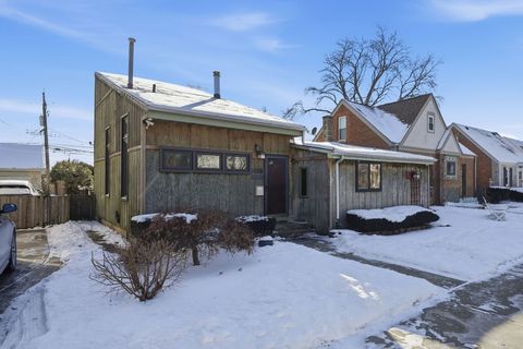 Photo of 7731 W Farragut Avenue, Chicago, IL 60656 (MLS # 12302429)