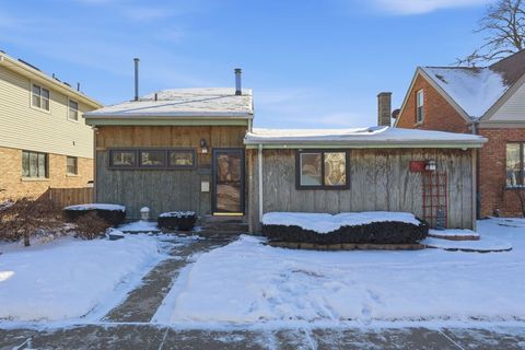 Tiny photo for 7731 W Farragut Avenue, Chicago, IL 60656 (MLS # 12302429)