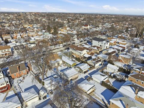 Tiny photo for 7731 W Farragut Avenue, Chicago, IL 60656 (MLS # 12302429)