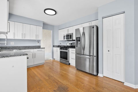 Tiny photo for 1158 Sweetwater Ridge, Lake In The Hills, IL 60156 (MLS # 12757378)
