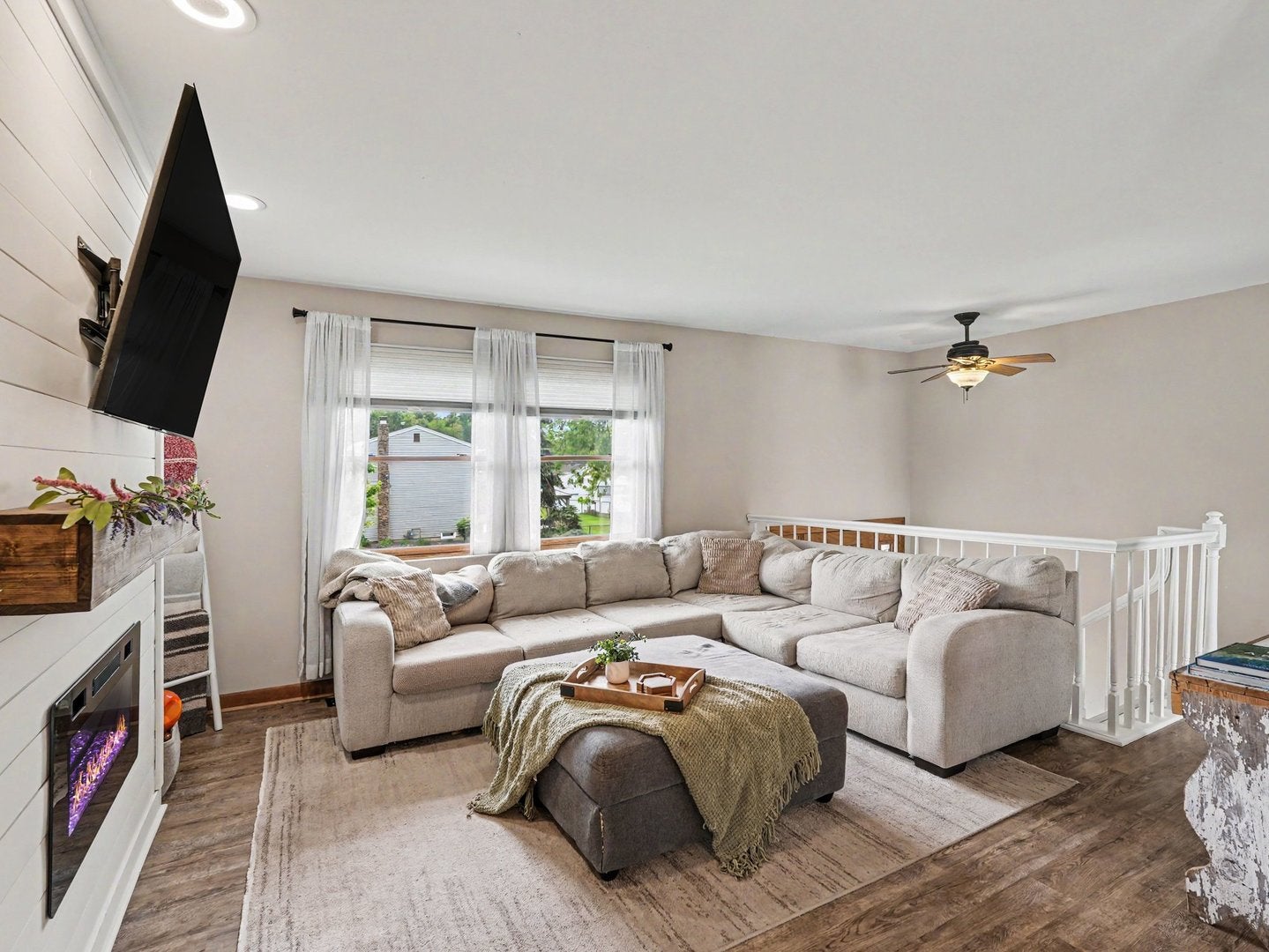8160 W Evergreen Drive
