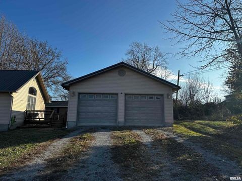 Tiny photo for 802 E CHARLES Street, West Frankfort, IL 62896 (MLS # EB460708)