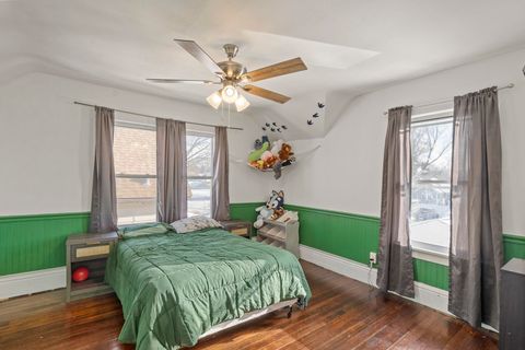 Tiny photo for 418 20th Avenue, Moline, IL 61265 (MLS # 100000026)