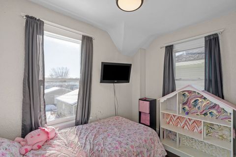 Tiny photo for 418 20th Avenue, Moline, IL 61265 (MLS # 100000026)