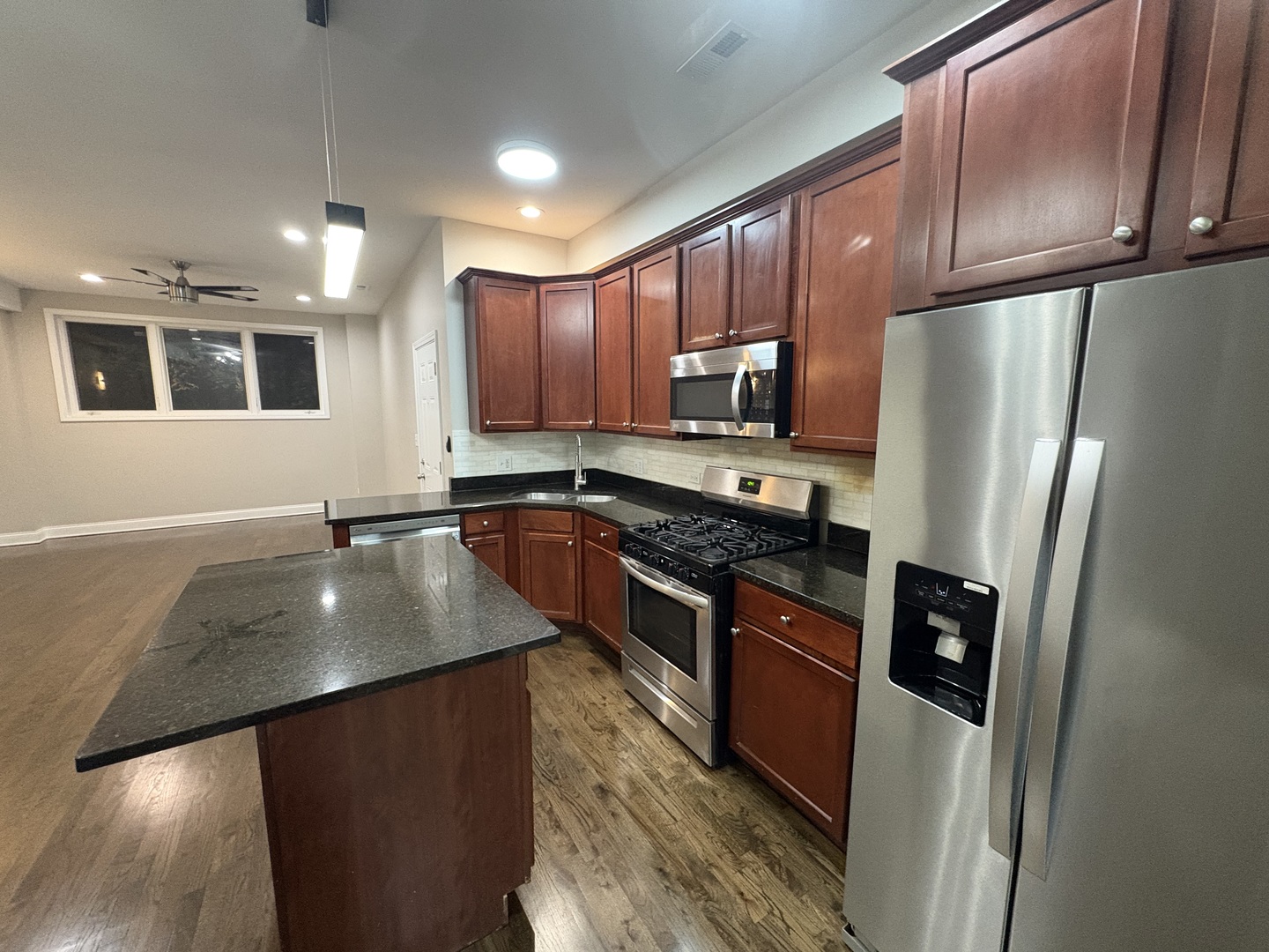 4143 S Wabash Avenue GS