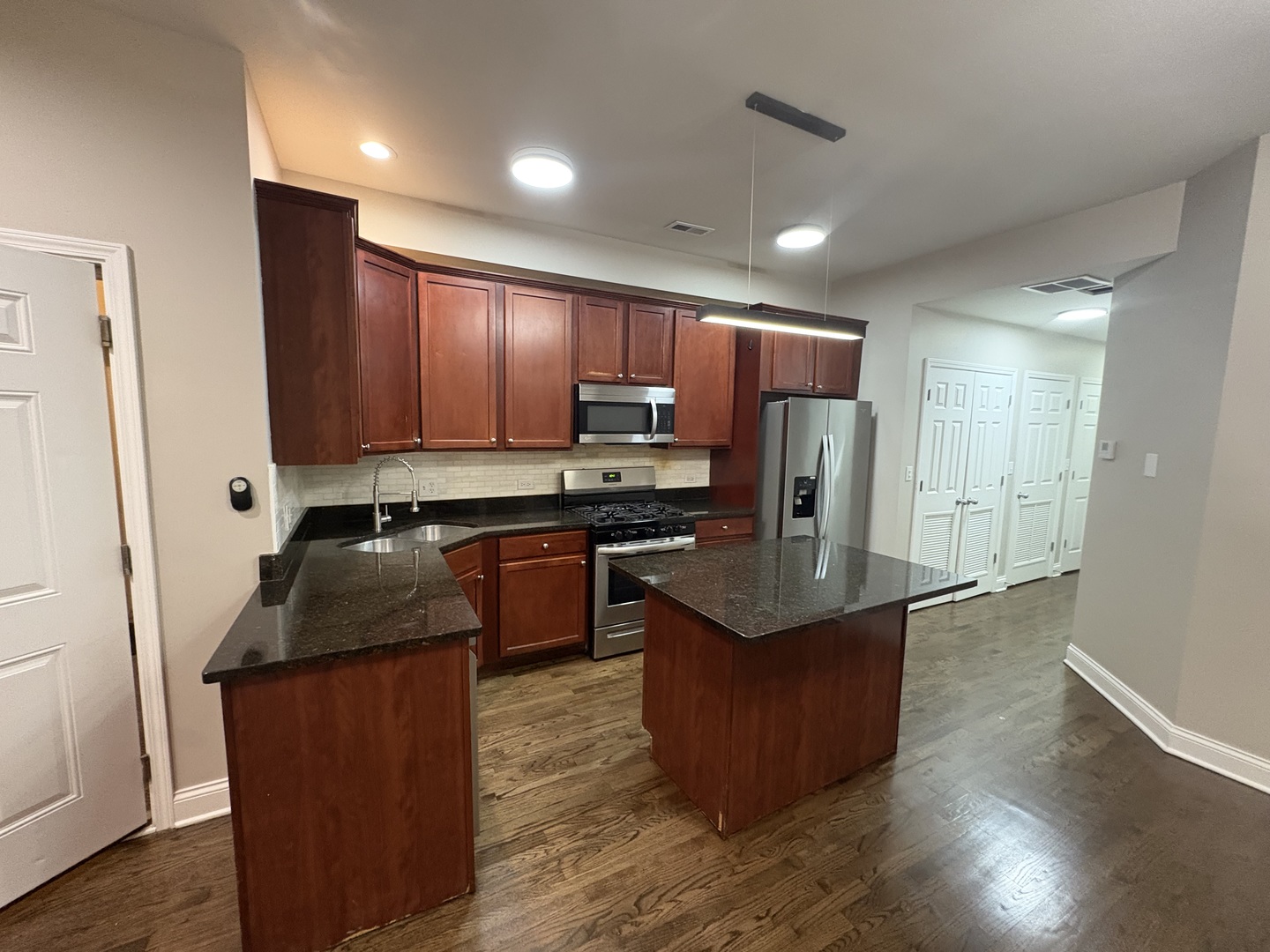 4143 S Wabash Avenue GS