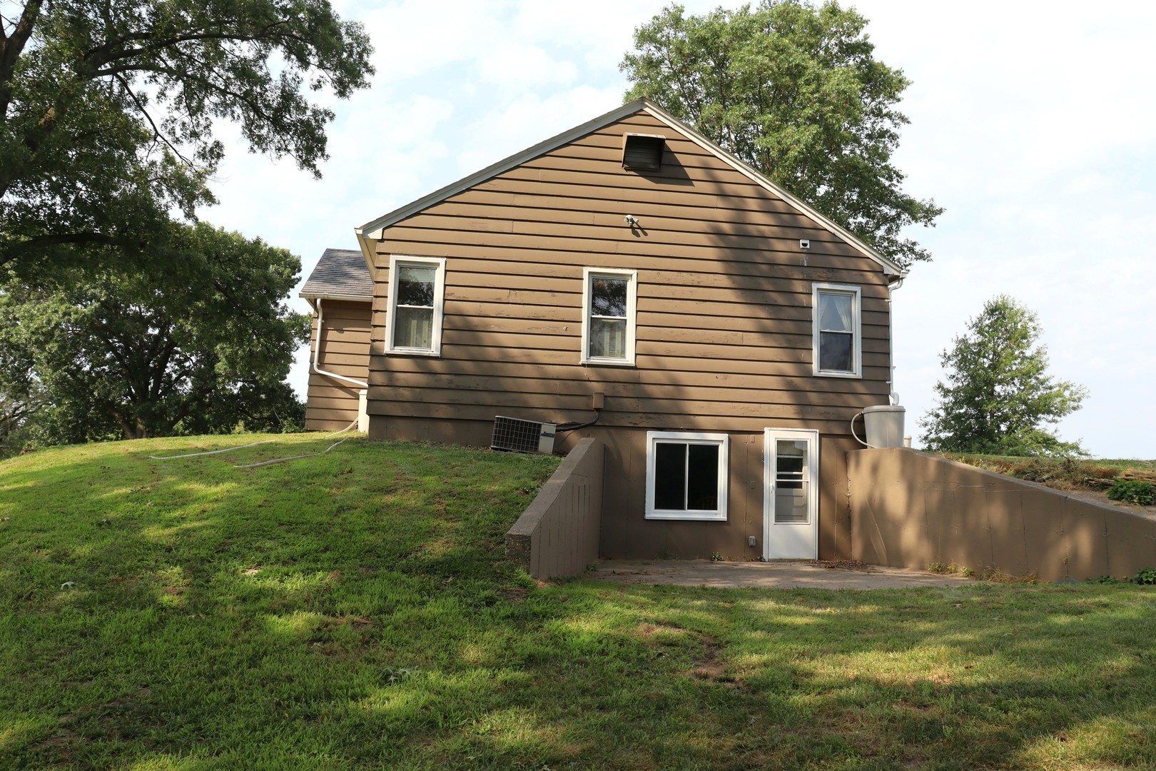 2707 W Rock Falls Road